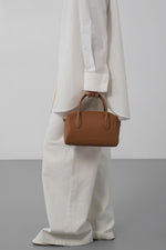 Donna Cube M Handbag