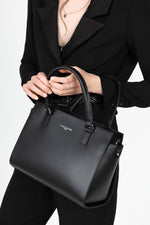 Smooth M Handbag