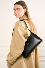 Suave Ace M Baguette Bag